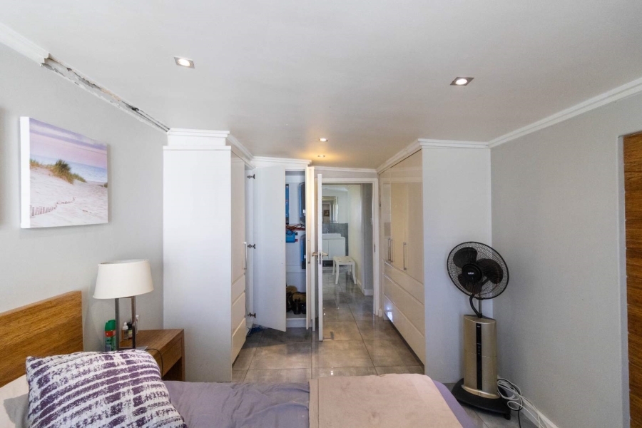 4 Bedroom Property for Sale in Sandbaai Western Cape